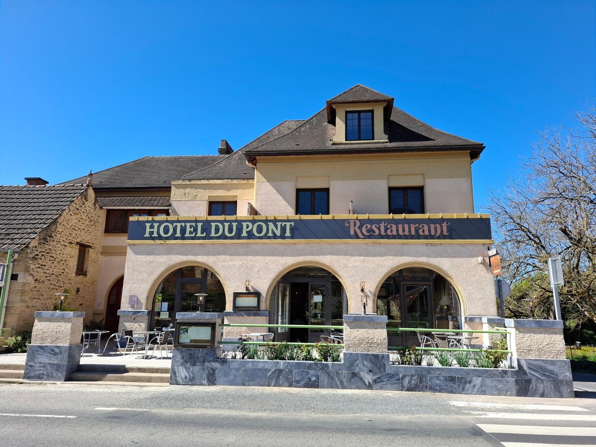 Hotel Du Pont Et Restaurant A Groléjac Exterior foto